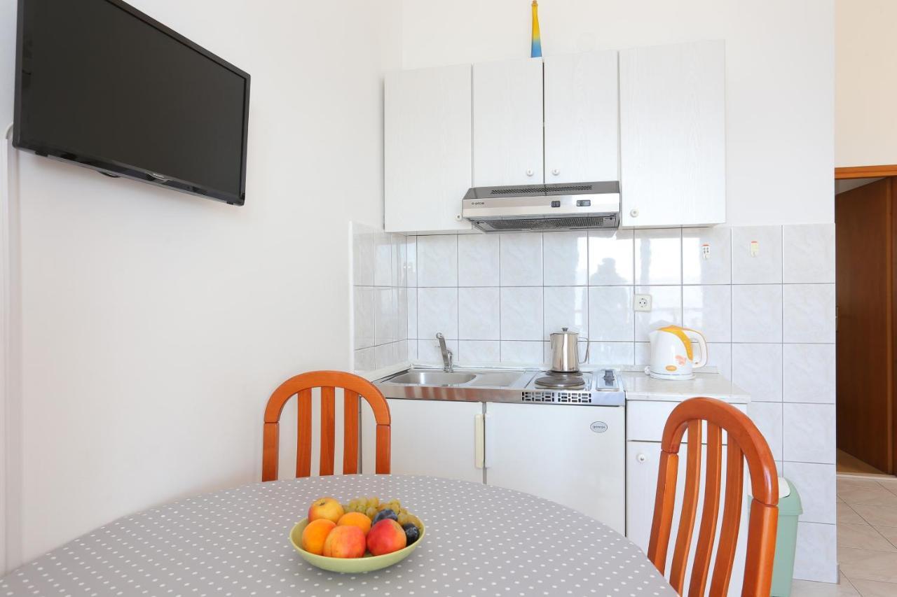 Apartments By The Sea Rastici, Ciovo - 11723 Trogir Exterior photo
