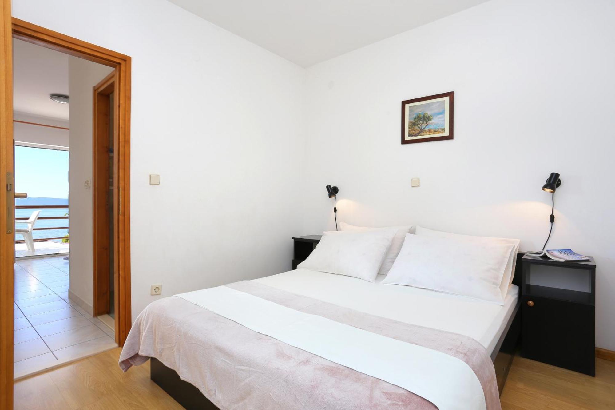 Apartments By The Sea Rastici, Ciovo - 11723 Trogir Room photo
